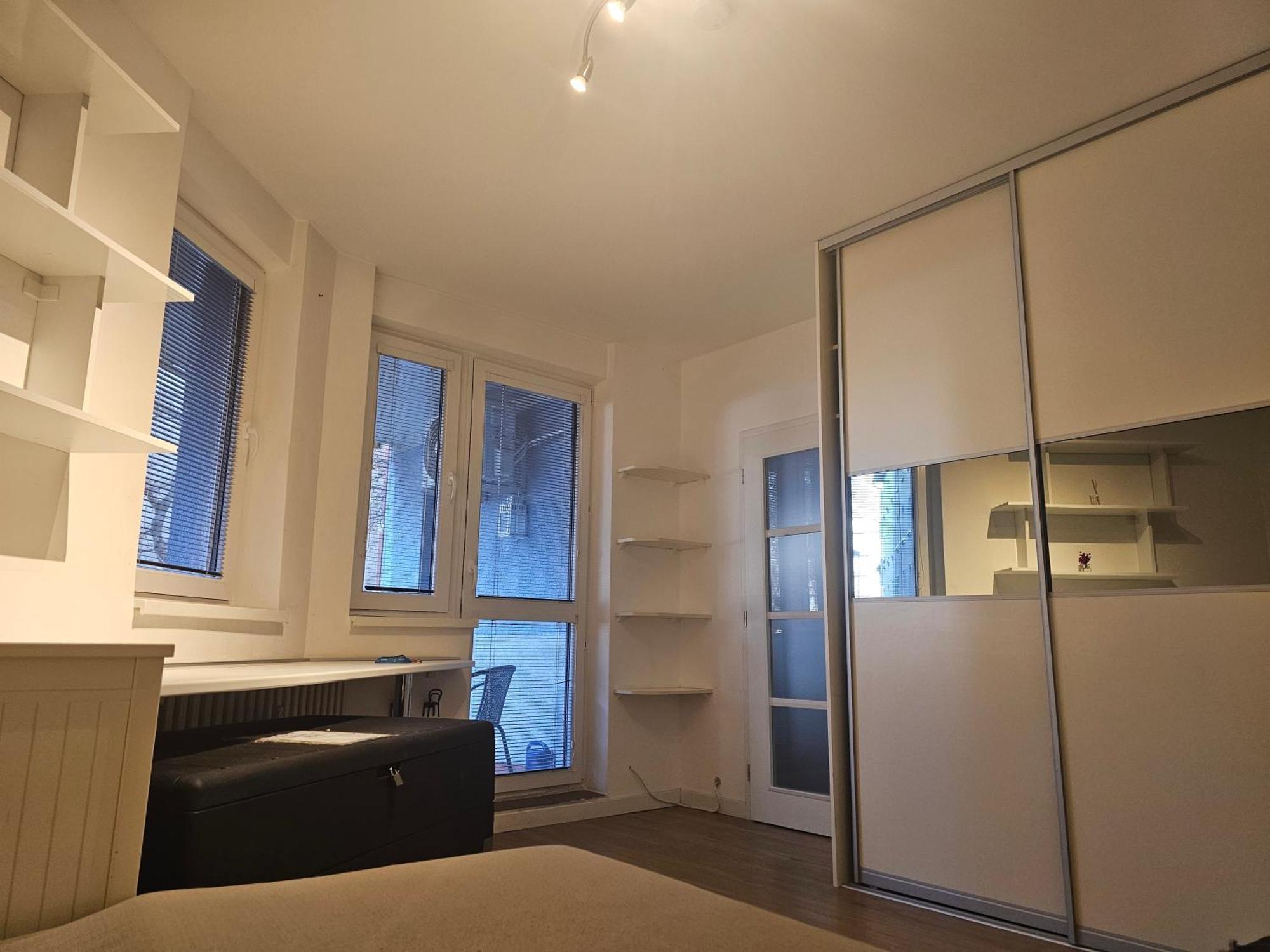 Huge Apartment Next To Train Station Close To The City Center Bratislava Exterior photo