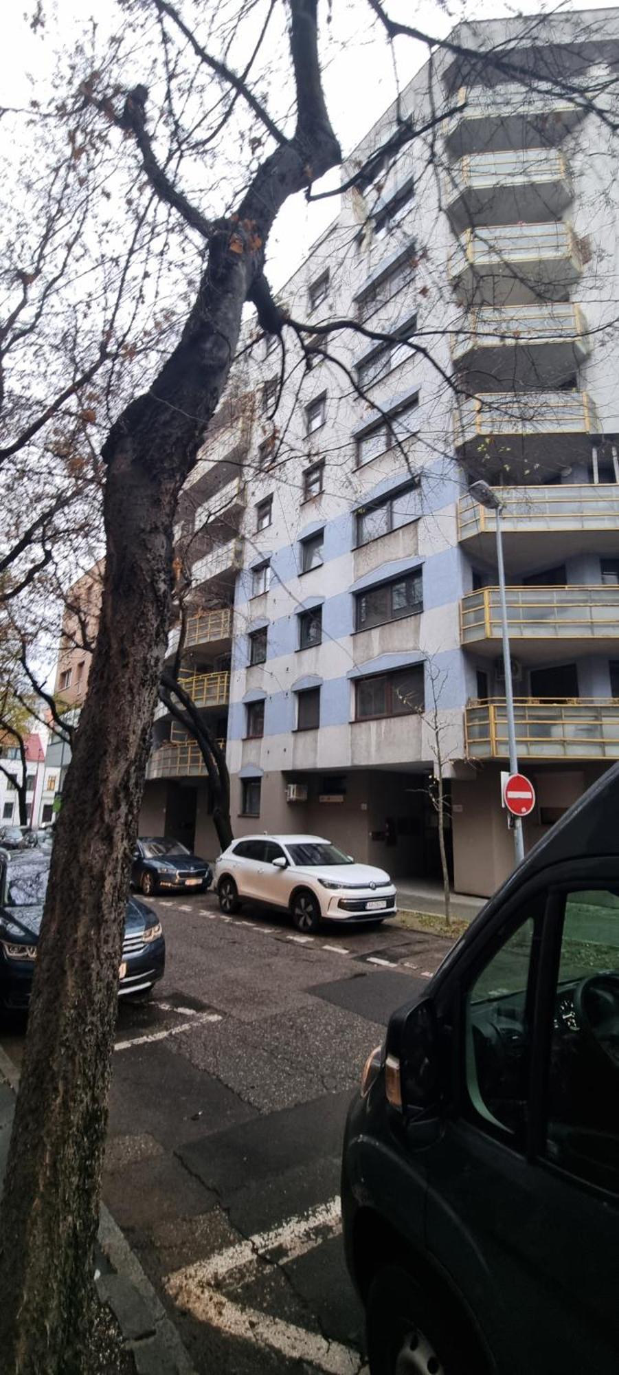 Huge Apartment Next To Train Station Close To The City Center Bratislava Exterior photo